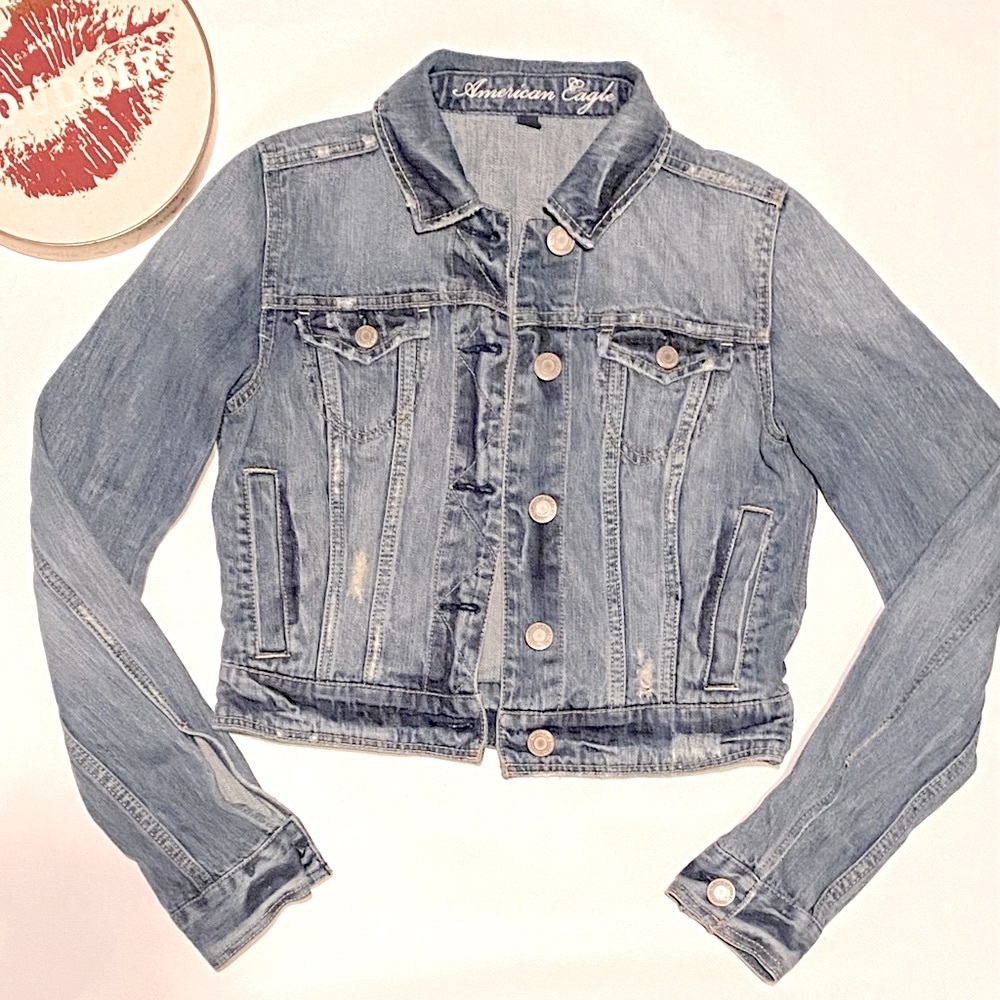 Small American Eagle distressed denim jacket